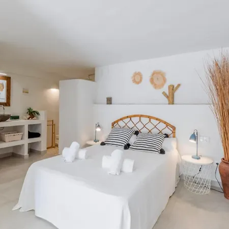 Scenic Villa, Costa Blanca, Cleaning Included Dénia
