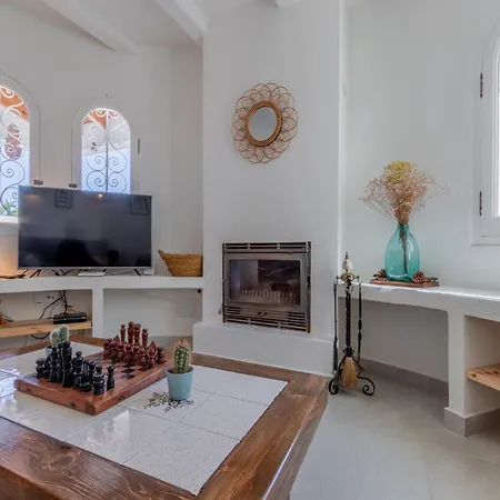 Scenic Villa, Costa Blanca, Cleaning Included Villa