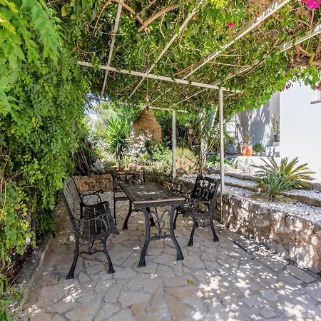 Scenic Villa, Costa Blanca, Cleaning Included Denia